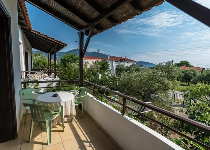 Olive And Σκάλα Ποταμιάς